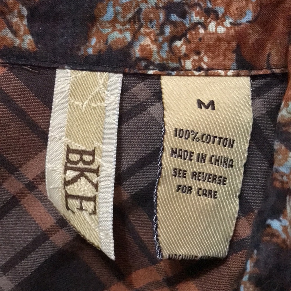 BKE button down floral and plaid long sleeve with detailed stitching Size M - Picture 7 of 7